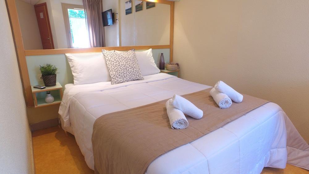 Vvf Aveyron Najac Hotel Bagian luar foto