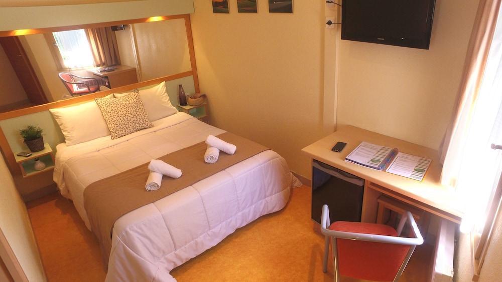 Vvf Aveyron Najac Hotel Bagian luar foto